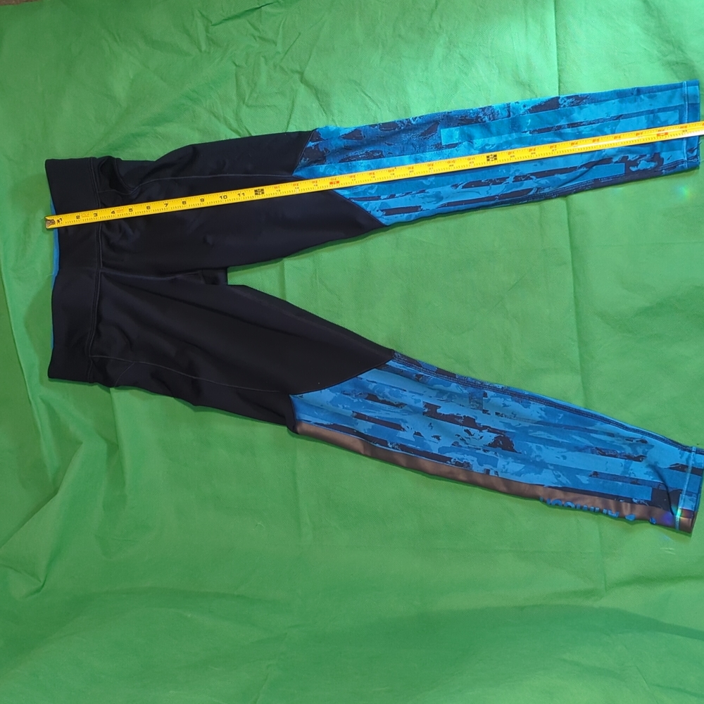 Under Armour all season compression leggings